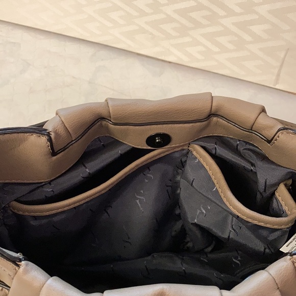 Simply Vera Vera Wang Shoulder Bag - Picture 11 of 14